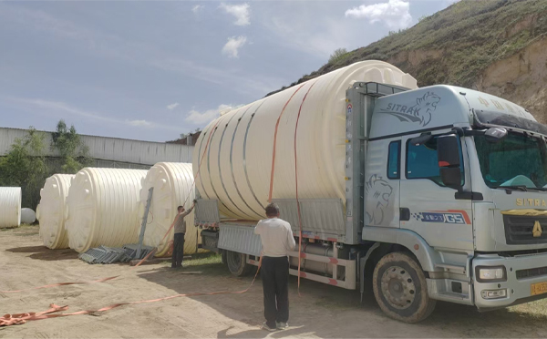 平川立式运输桶装车中
