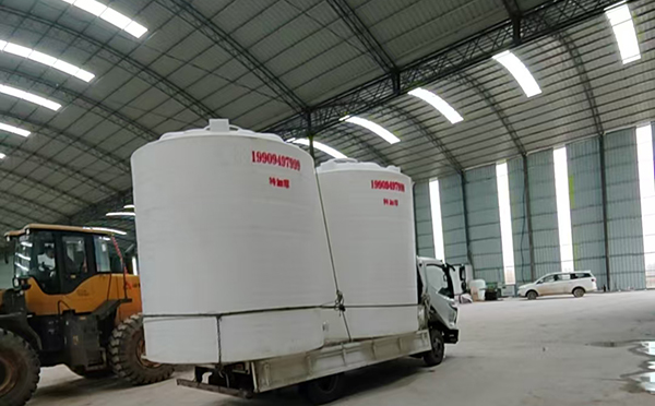 特加厚平川塑料大桶装车运输交付实录