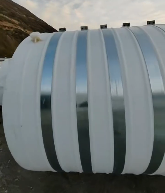 圆形平川塑料桶批量交付案例：结构稳定，适配多行业液体储运需求
